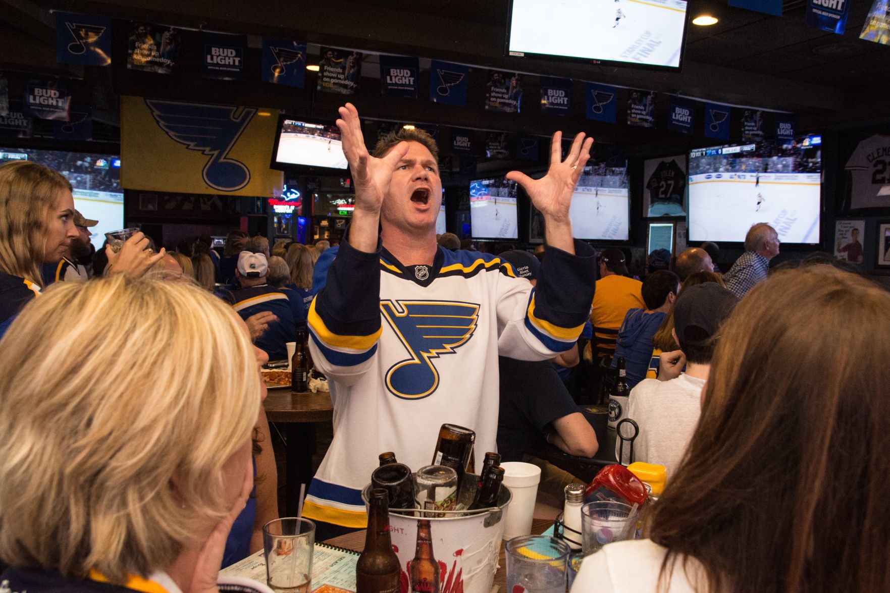 Blues Fans at Syberg's on Dorsett during Stanley Cup Final Game